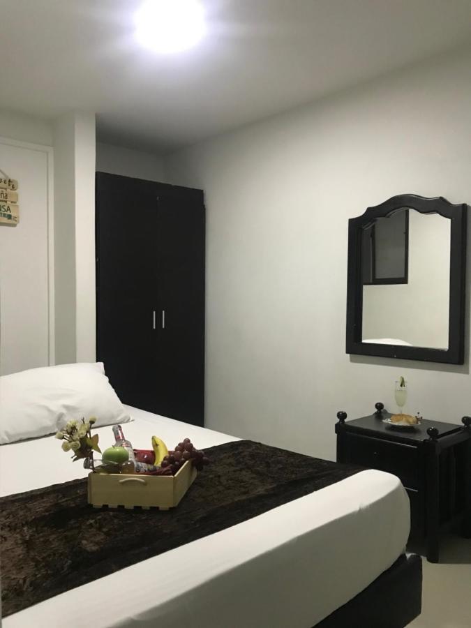 Hotel Bulerias 33 Medellin Luaran gambar